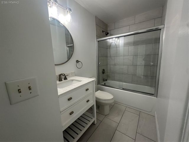 276 Temple Hill Road 1407, New Windsor, NY 12553