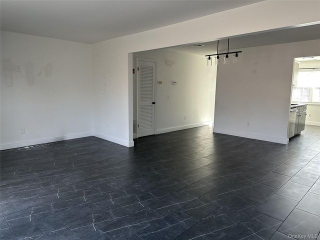 276 Temple Hill Road 1407, New Windsor, NY 12553