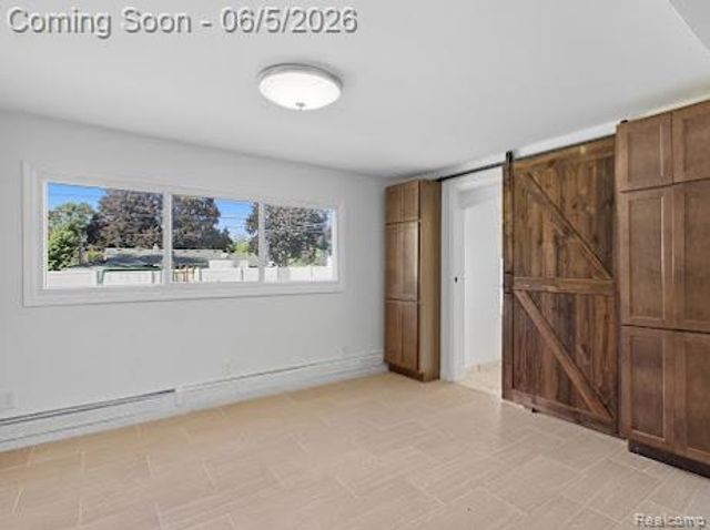 2075 Gulliver Drive, Troy, MI 48085