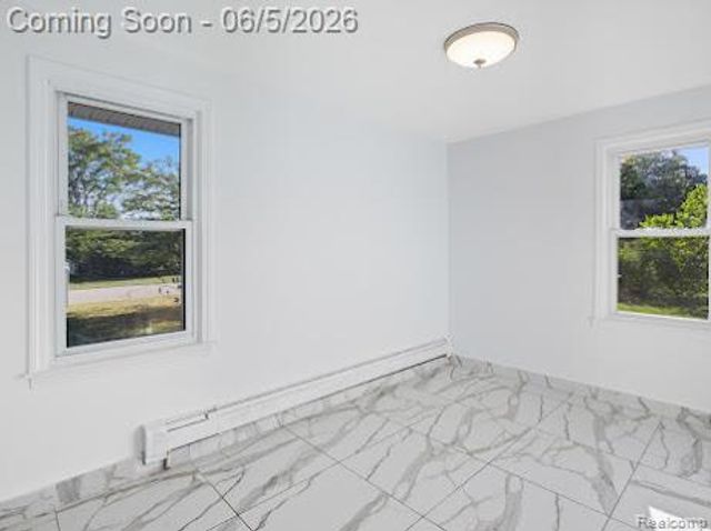 2075 Gulliver Drive, Troy, MI 48085