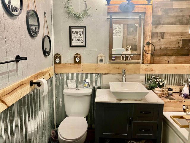 1718 N Socony St, Augusta, KS 67010