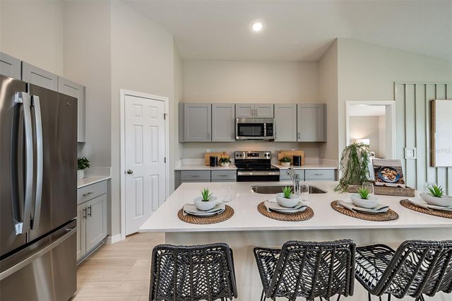 5828 HEAVEN ROAD, Haines City, FL 33844