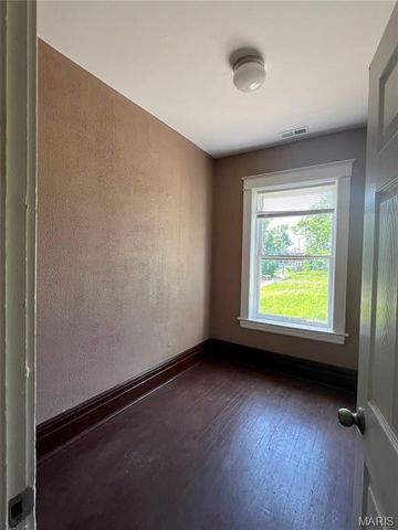 4717 Ashland Avenue, St Louis, MO 63115