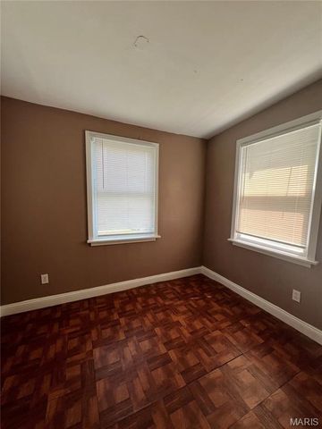 4717 Ashland Avenue, St Louis, MO 63115