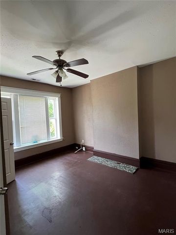 4717 Ashland Avenue, St Louis, MO 63115
