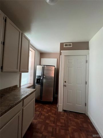 4717 Ashland Avenue, St Louis, MO 63115
