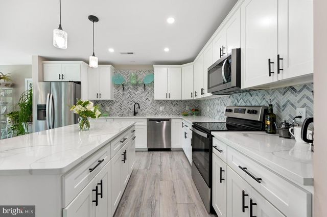 120 LAKEVIEW DR, Salisbury, MD 21804