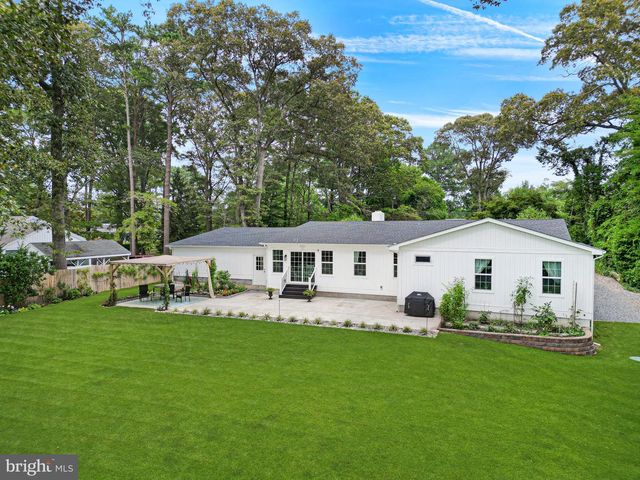120 LAKEVIEW DR, Salisbury, MD 21804