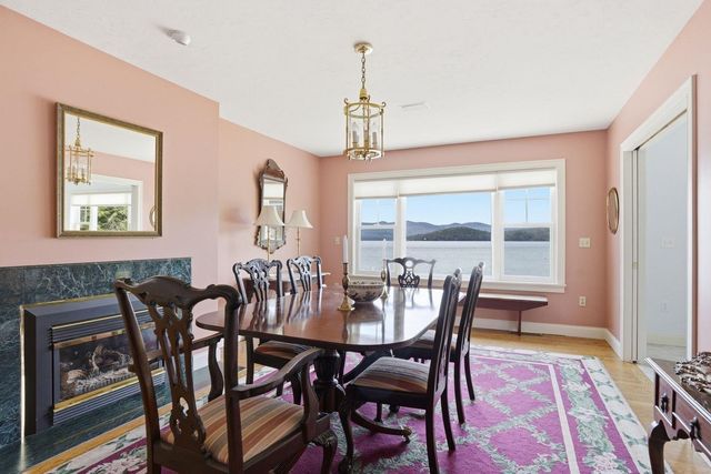 35 Rocky Shore Road, Wolfeboro, NH 03894