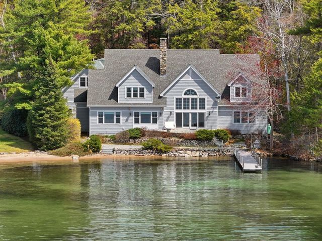 35 Rocky Shore Road, Wolfeboro, NH 03894