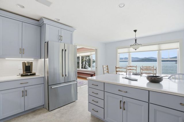 35 Rocky Shore Road, Wolfeboro, NH 03894