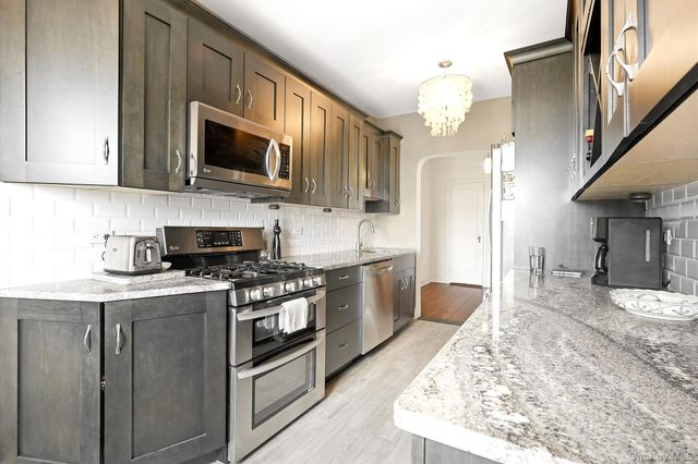 1 Franklin Avenue 5F, White Plains, NY 10601