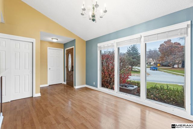 11705 Ruggles Circle, Omaha, NE 68164