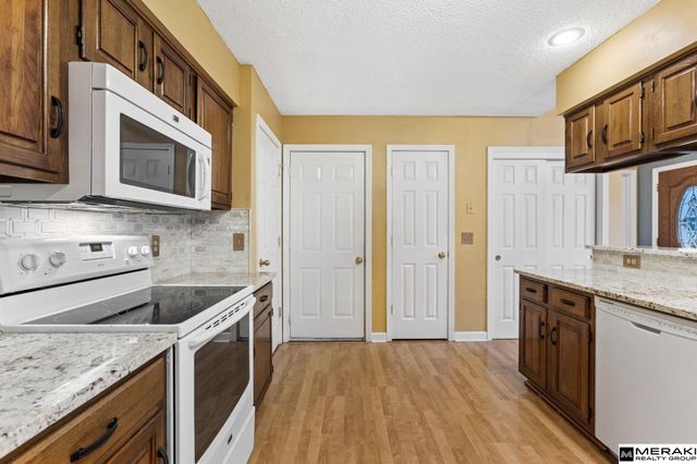 11705 Ruggles Circle, Omaha, NE 68164