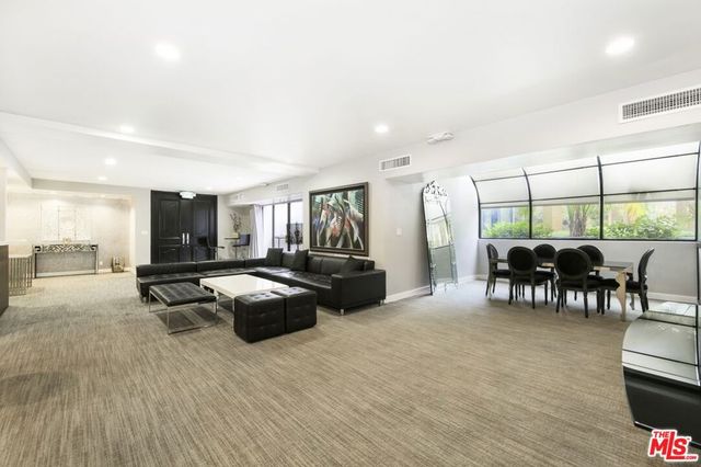 1155 N La Cienega Boulevard 508, West Hollywood, CA 90069