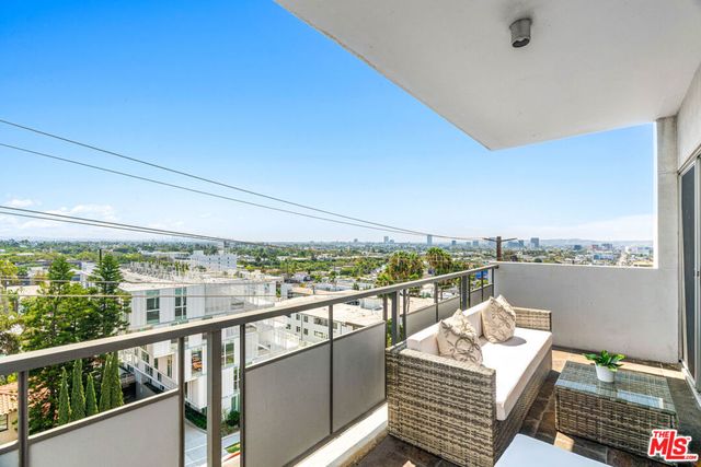 1155 N La Cienega Boulevard 508, West Hollywood, CA 90069