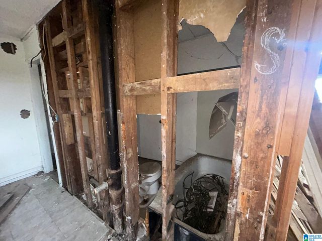 1825 MONROE AVENUE SW, Birmingham, AL 35211