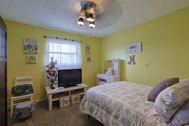 2061 Edinburg Lane, Fairfield, OH 45014