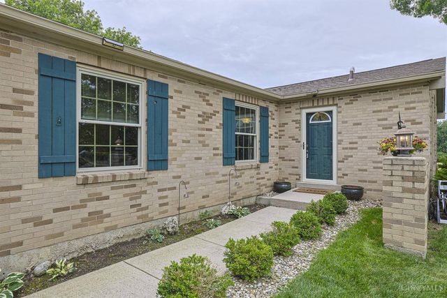 2061 Edinburg Lane, Fairfield, OH 45014