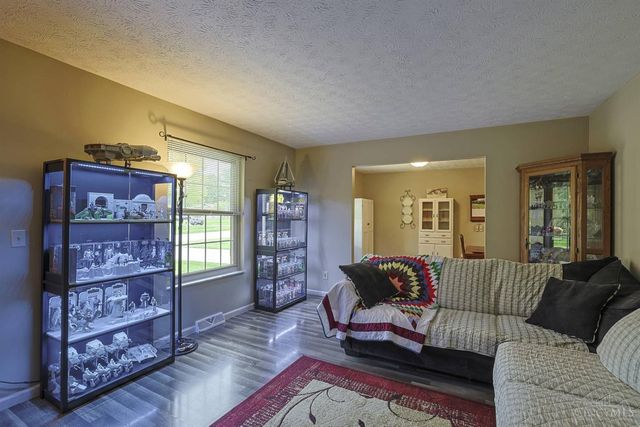 2061 Edinburg Lane, Fairfield, OH 45014