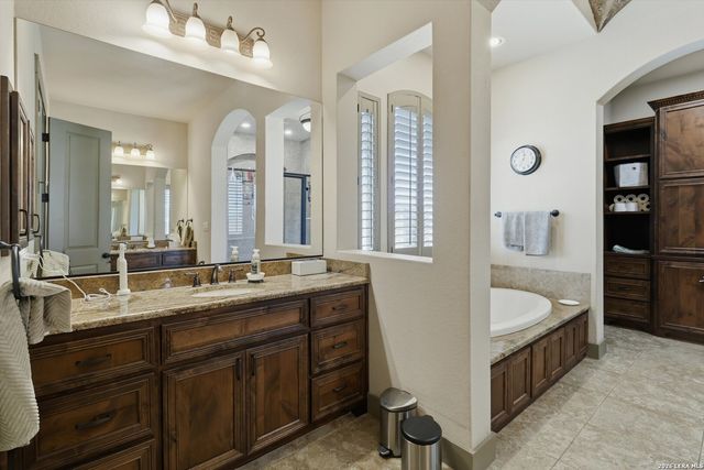 439 Mystic Pkwy, Spring Branch, TX 78070