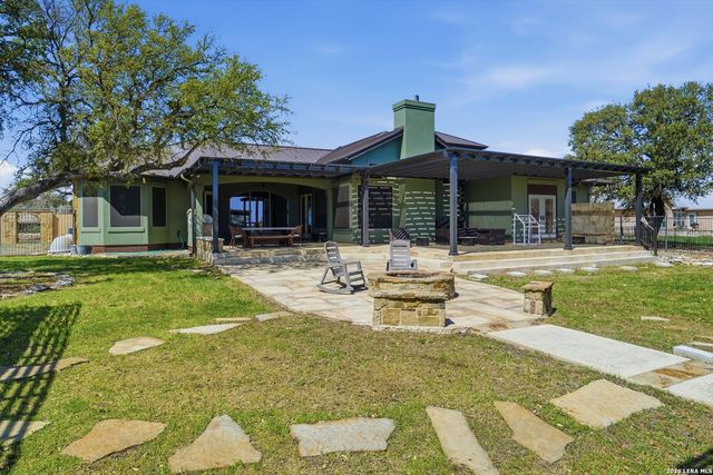 439 Mystic Pkwy, Spring Branch, TX 78070