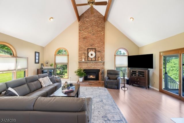 120 Old Clinton Rd, Raritan Twp., NJ 08822