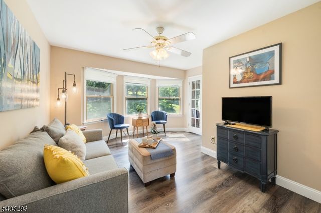 120 Old Clinton Rd, Raritan Twp., NJ 08822