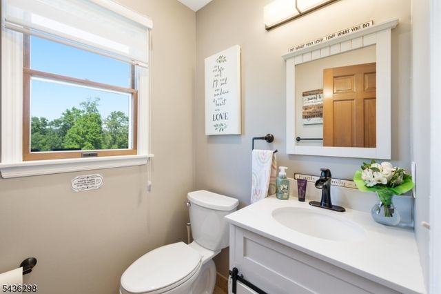 120 Old Clinton Rd, Raritan Twp., NJ 08822