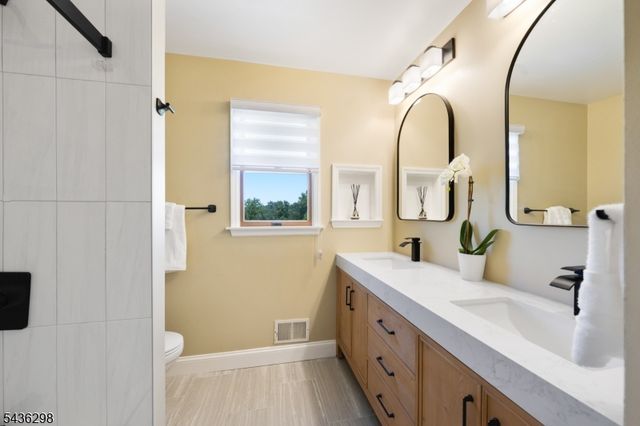 120 Old Clinton Rd, Raritan Twp., NJ 08822