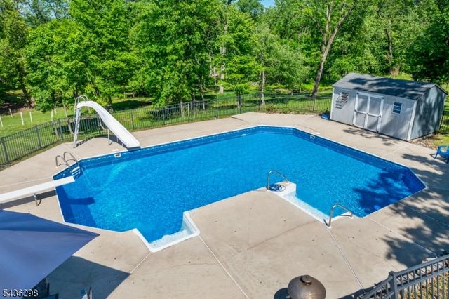 120 Old Clinton Rd, Raritan Twp., NJ 08822