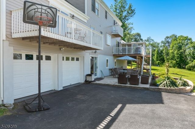 120 Old Clinton Rd, Raritan Twp., NJ 08822