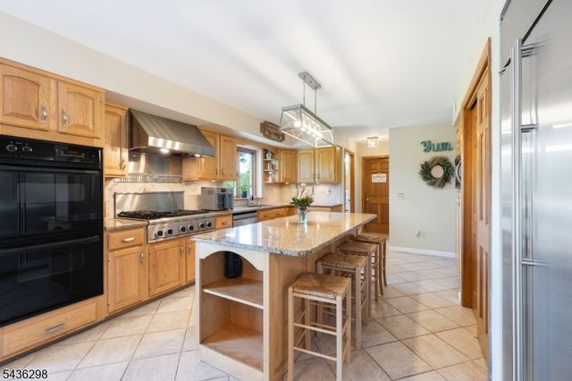 120 Old Clinton Rd, Raritan Twp., NJ 08822
