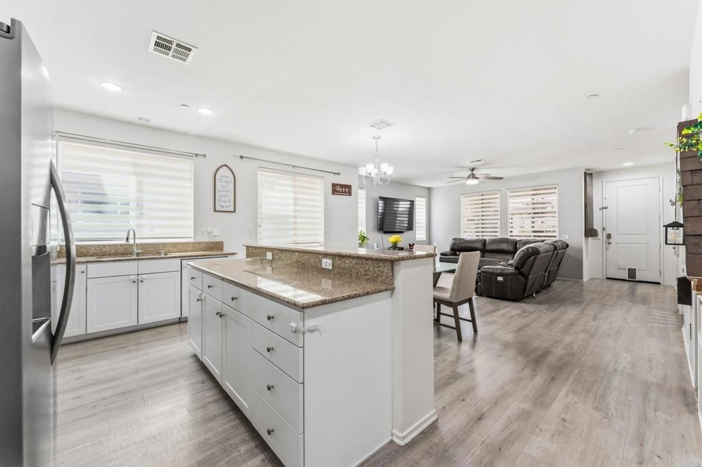 Image 11 of property listing at 1704 Cal Orchid Place 3, Chula Vista, CA 91913