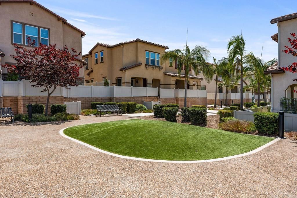 Image 20 of property listing at 1704 Cal Orchid Place 3, Chula Vista, CA 91913