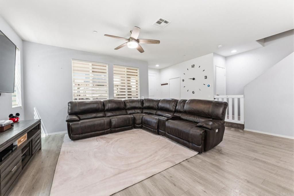 Image 6 of property listing at 1704 Cal Orchid Place 3, Chula Vista, CA 91913