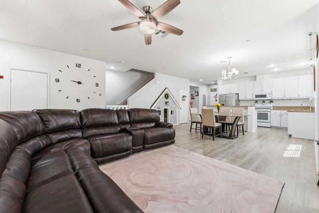 Image 7 of property listing at 1704 Cal Orchid Place 3, Chula Vista, CA 91913