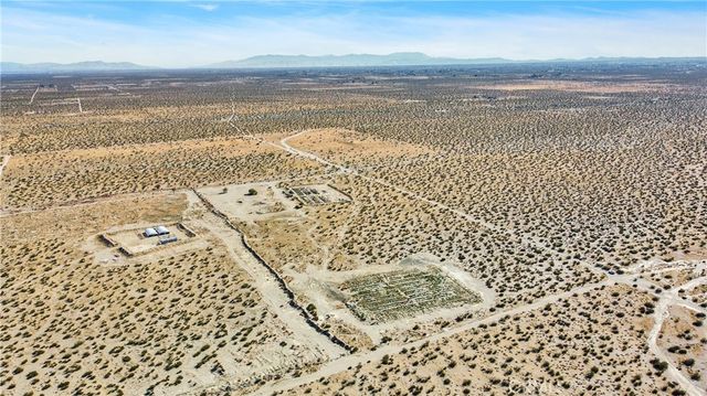 15745 Silver Rock Road, Pinon Hills, CA 92372