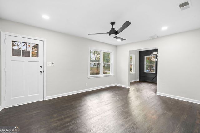 2533 Plantation Drive, East Point, GA 30344