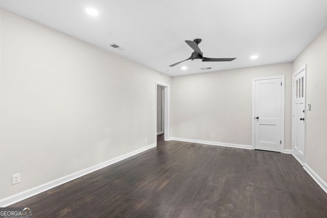 2533 Plantation Drive, East Point, GA 30344