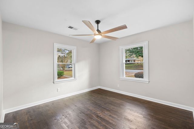 2533 Plantation Drive, East Point, GA 30344