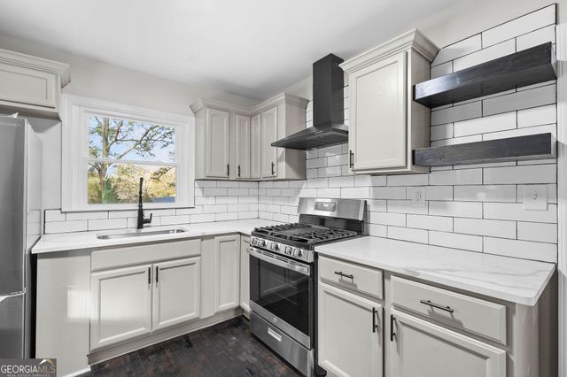 2533 Plantation Drive, East Point, GA 30344
