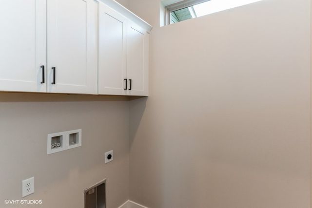 1020 Linden Lane, Ely, IA 52227