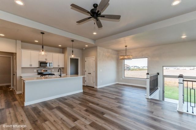 1020 Linden Lane, Ely, IA 52227