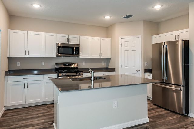 1067 FORESHORE LANE, Haines City, FL 33844