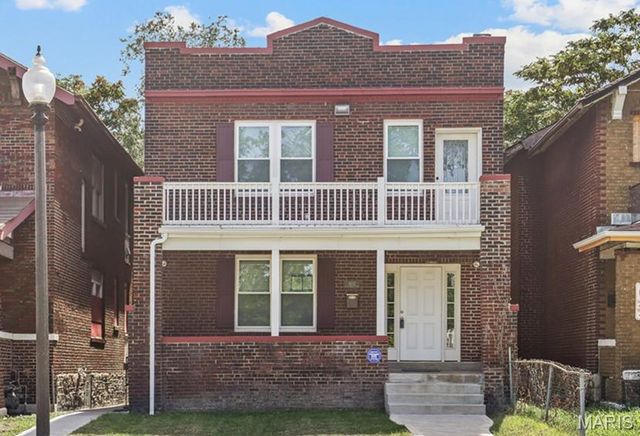 4112 W Belle Place, St Louis, MO 63108