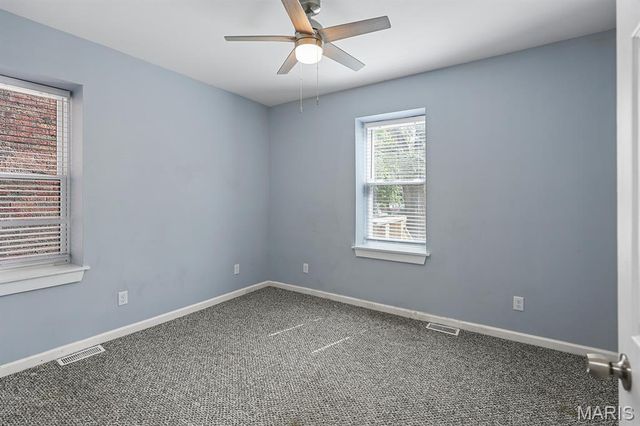 4112 W Belle Place, St Louis, MO 63108