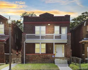 4112 W Belle Place, St Louis, MO 63108