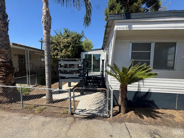 6201 Wible Rd 57, Bakersfield, CA 93313