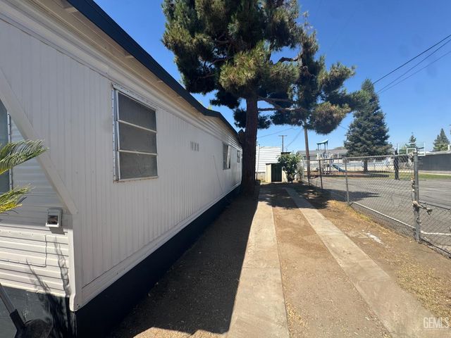 6201 Wible Rd 57, Bakersfield, CA 93313